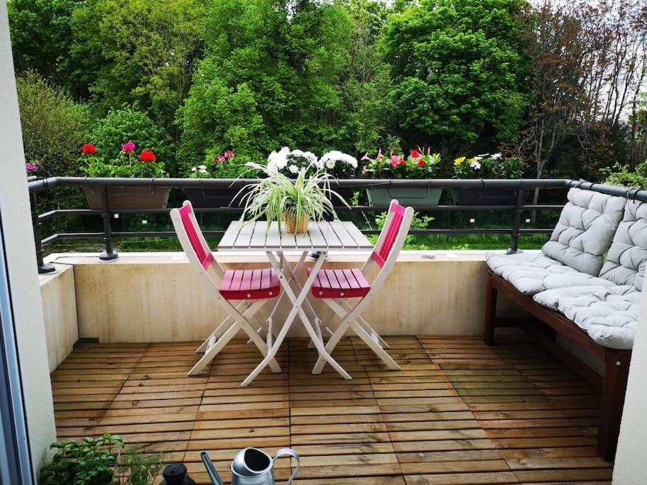 Appartement Centre Avec Balcon Parking Prive 올리언스 외부 사진
